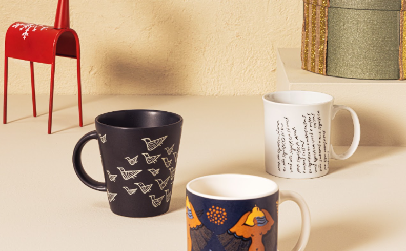 entre as opções para presentear nas festas de fim de ano, a caneca de presente de natal é uma opção que agrada diversas idades e gostos.