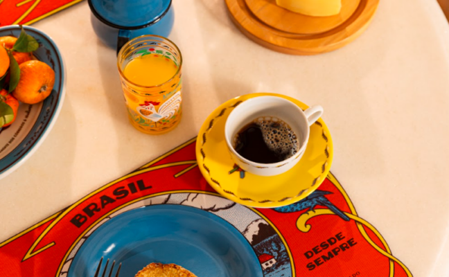 decoração de mesa para café da tarde para aproveitar o Dia Mundial do Café