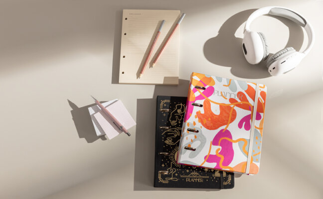 conheça a diferença entre planner e agenda com diversos modelos para usar na organização dos estudos, trabalho e dos compromissos do dia a dia.